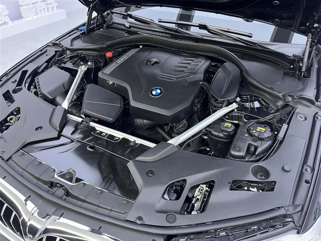 BMW 5 Series, 2022 11