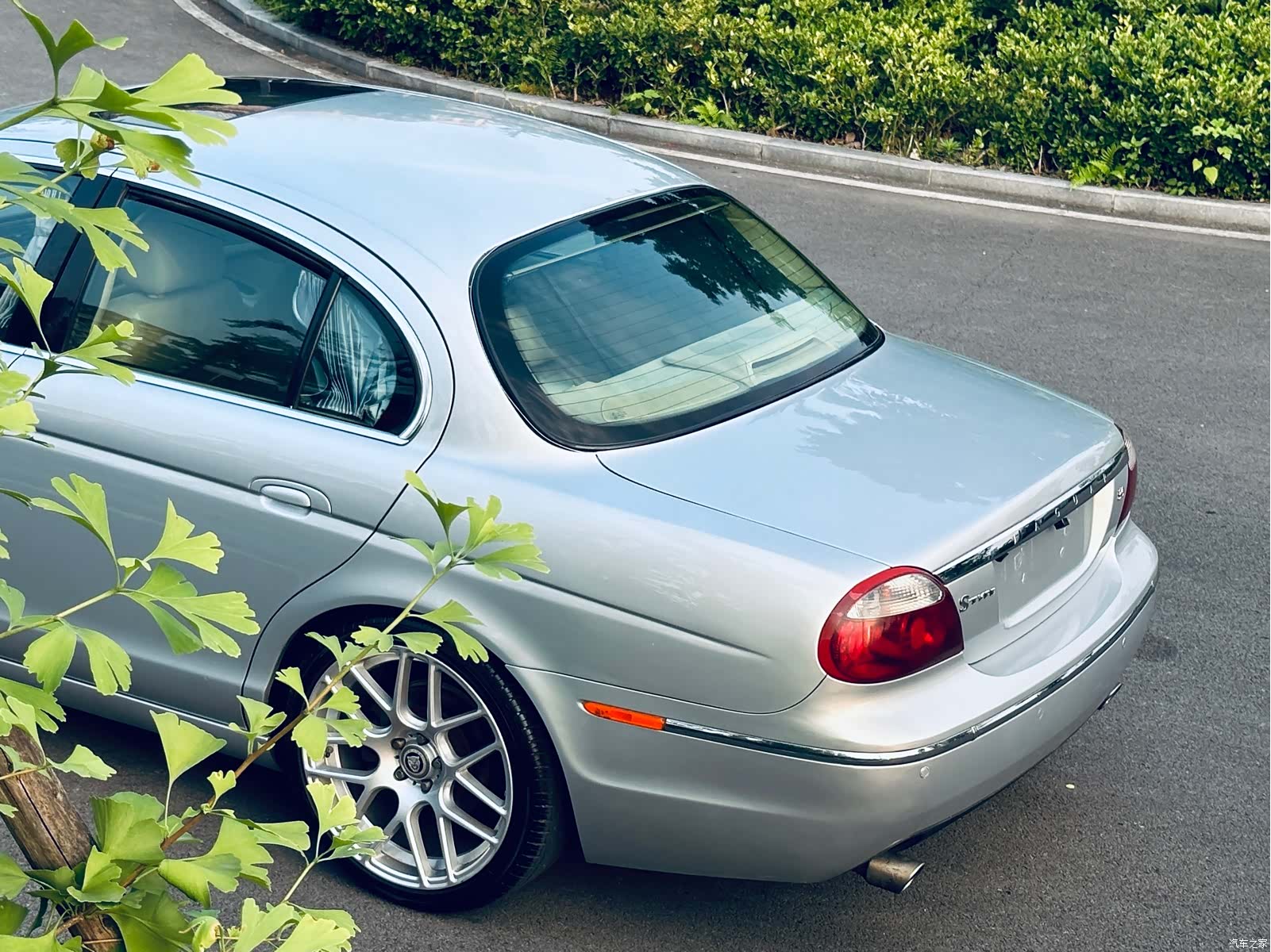 Jaguar S-TYPE, 2005 6