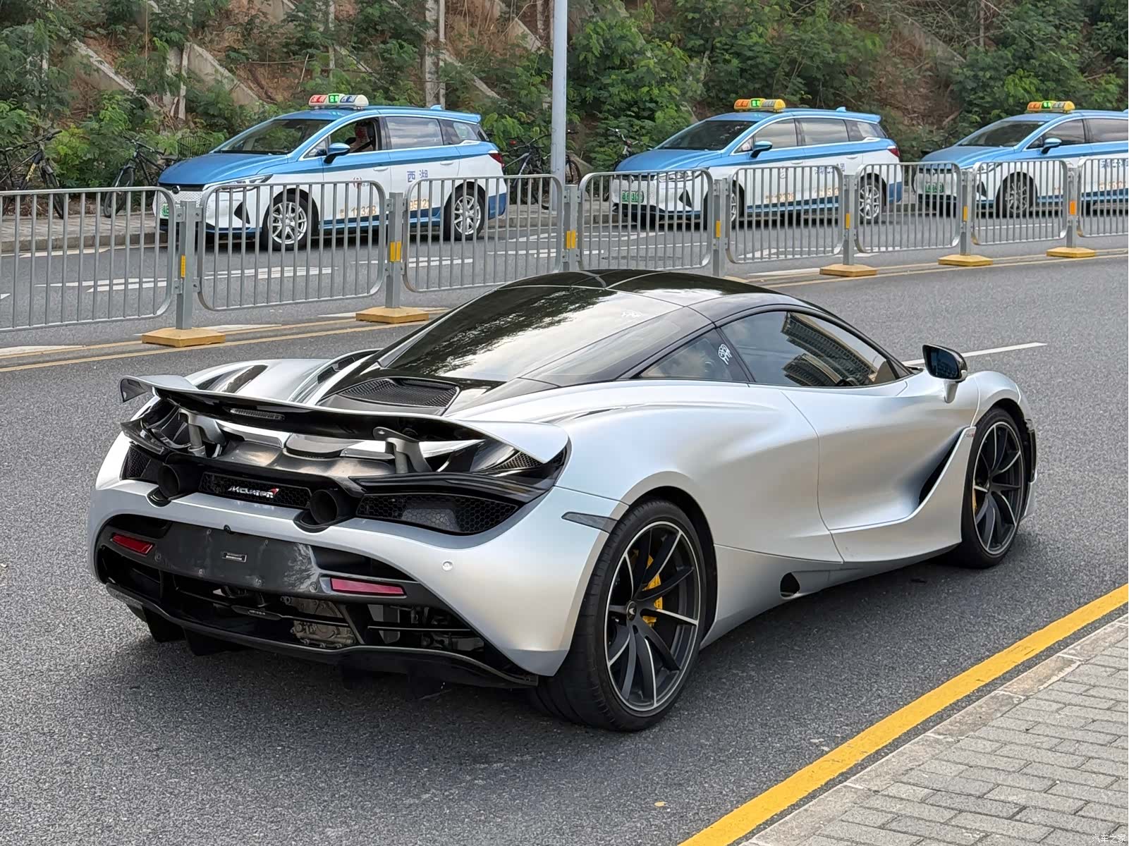 McLaren 720S, 2019 7