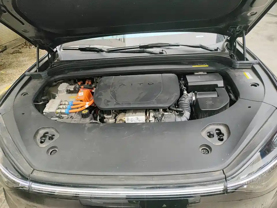 AITO Ask the world M9