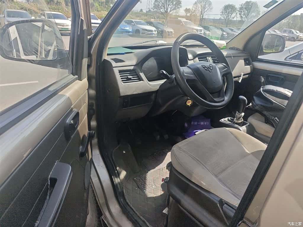 Wuling S, 2018 14