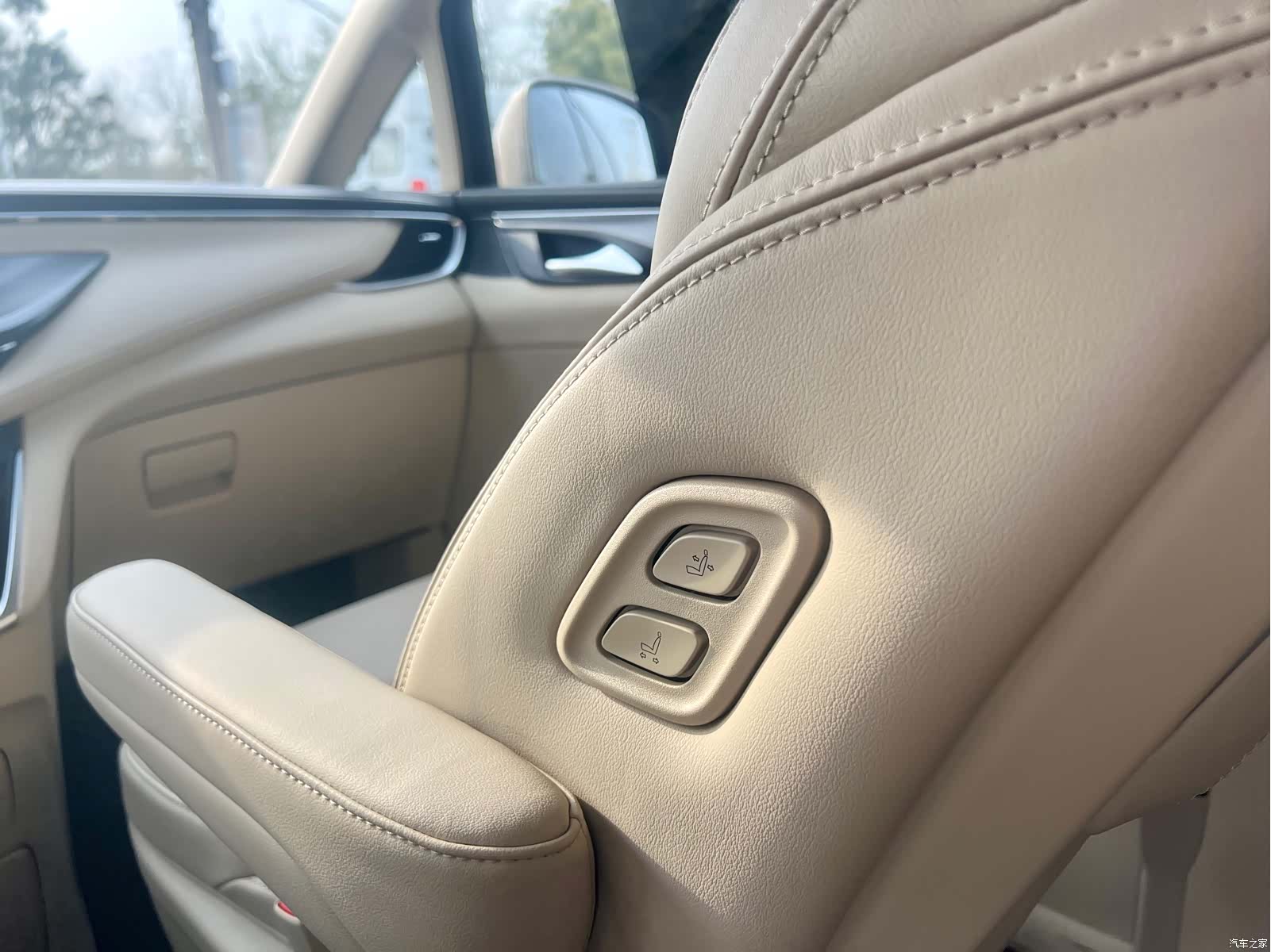Buick GL8, 2022 15