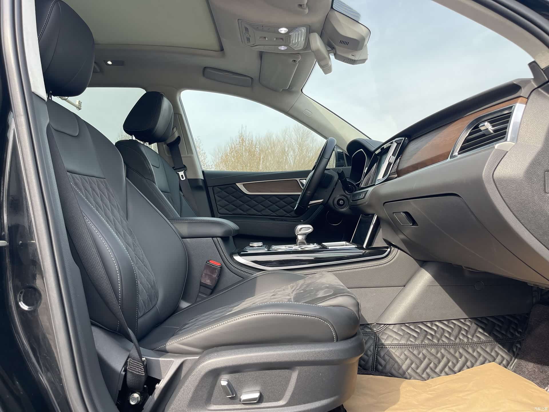 Hongqi HS7, 2022 36