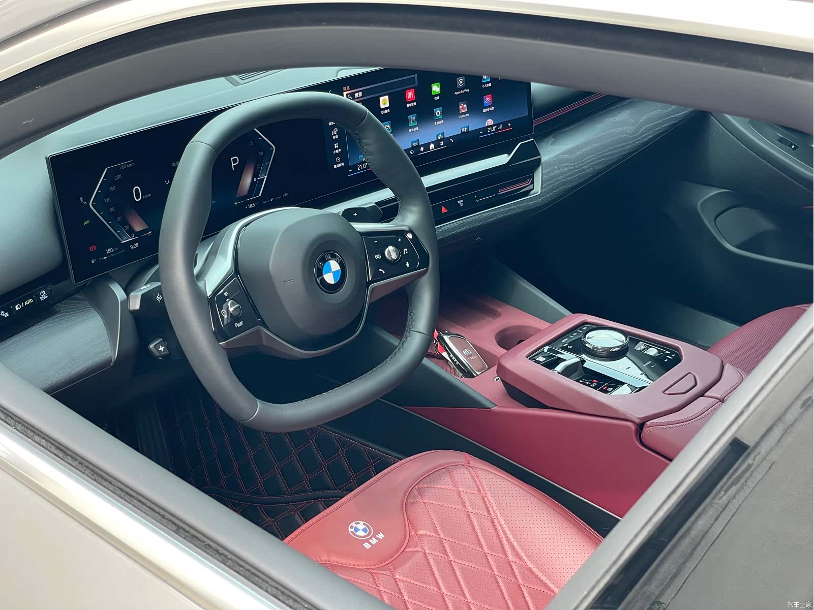 BMW 5 Series, 2025 7