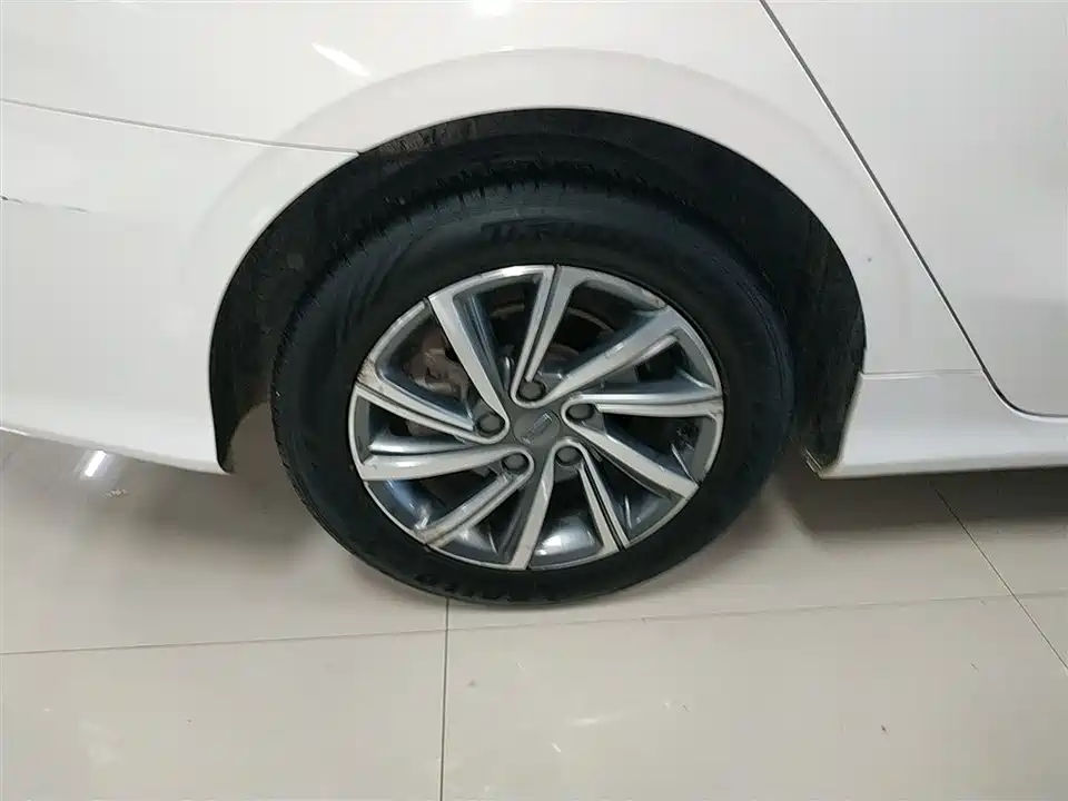 Geely Binrui