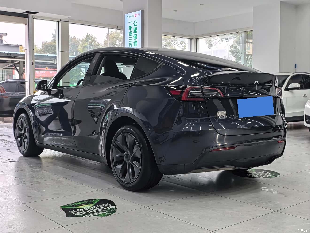 Tesla Model Y, 2025 9