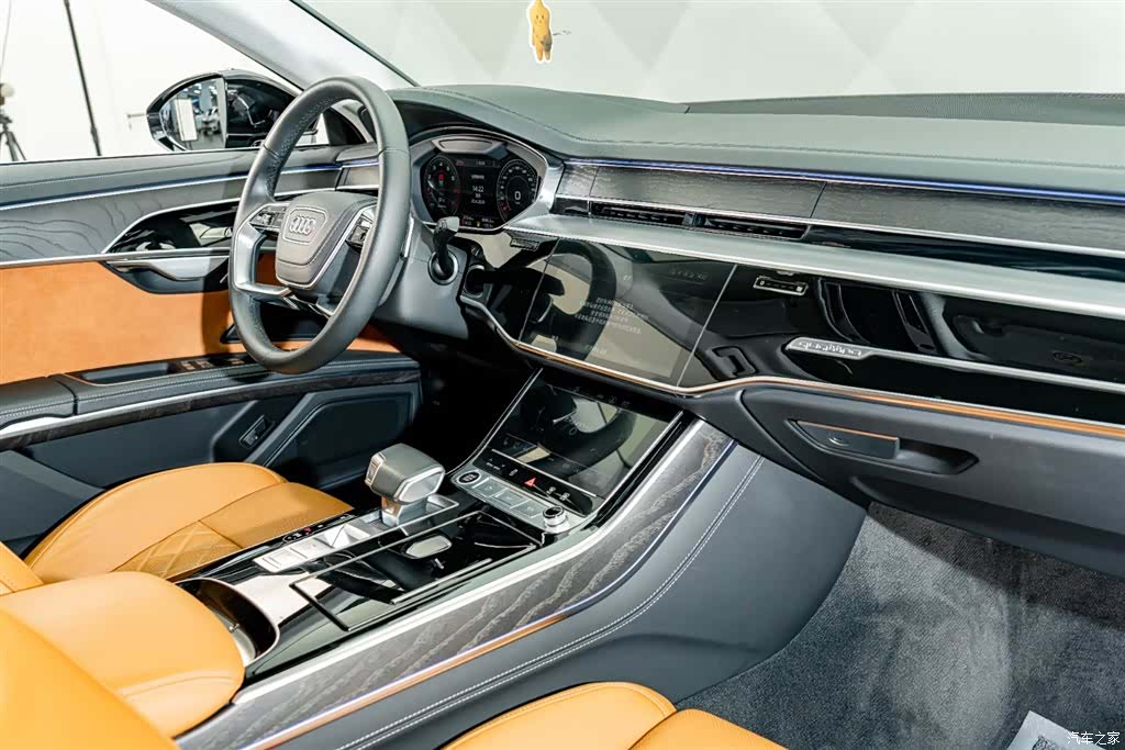 Audi A8L, 2024 18