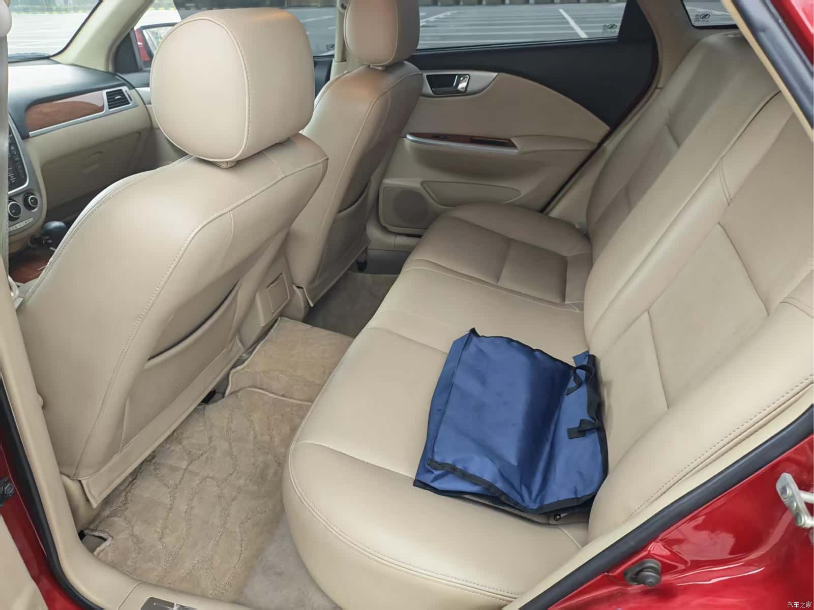 Buick 1.6LX-AT, 2012 все фото