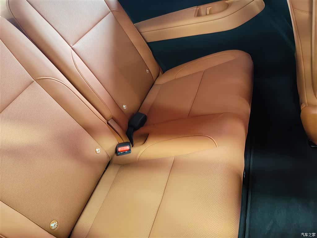 Li Auto L9, 2025 14