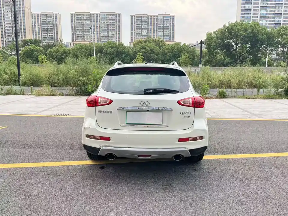 Infiniti QX50