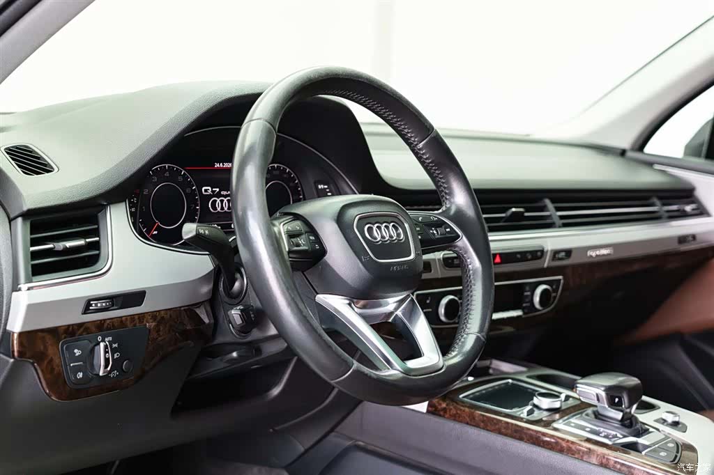 Audi Q7, 2018 10