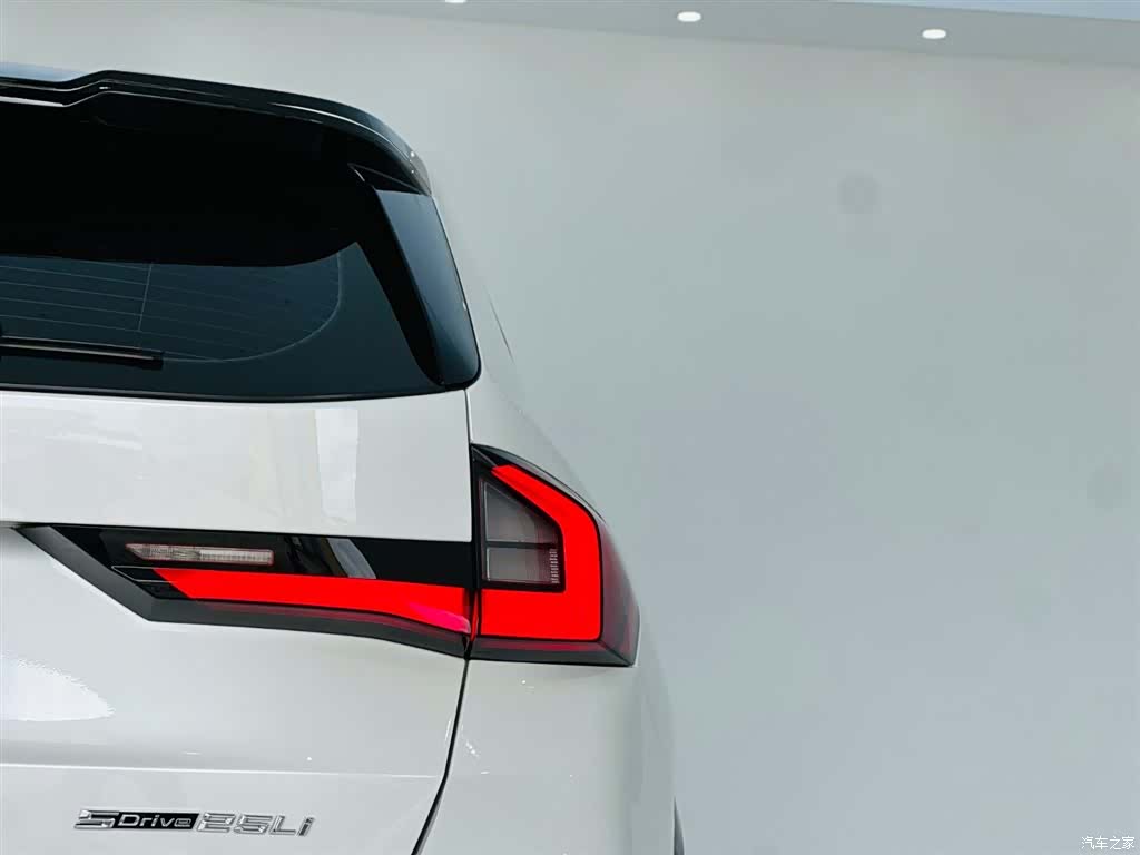 BMW X1, 2023 11