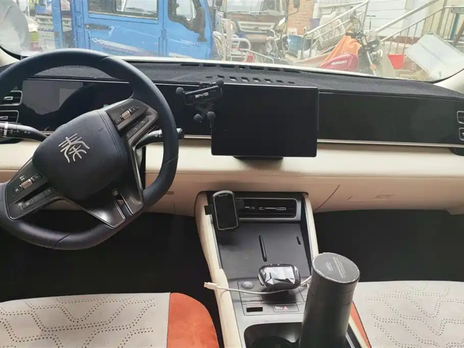 BYD Qin L