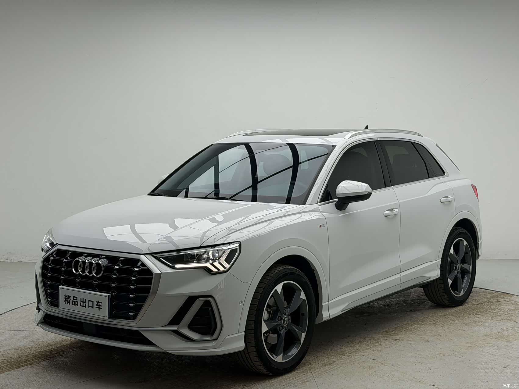Audi Q3, 2023 1