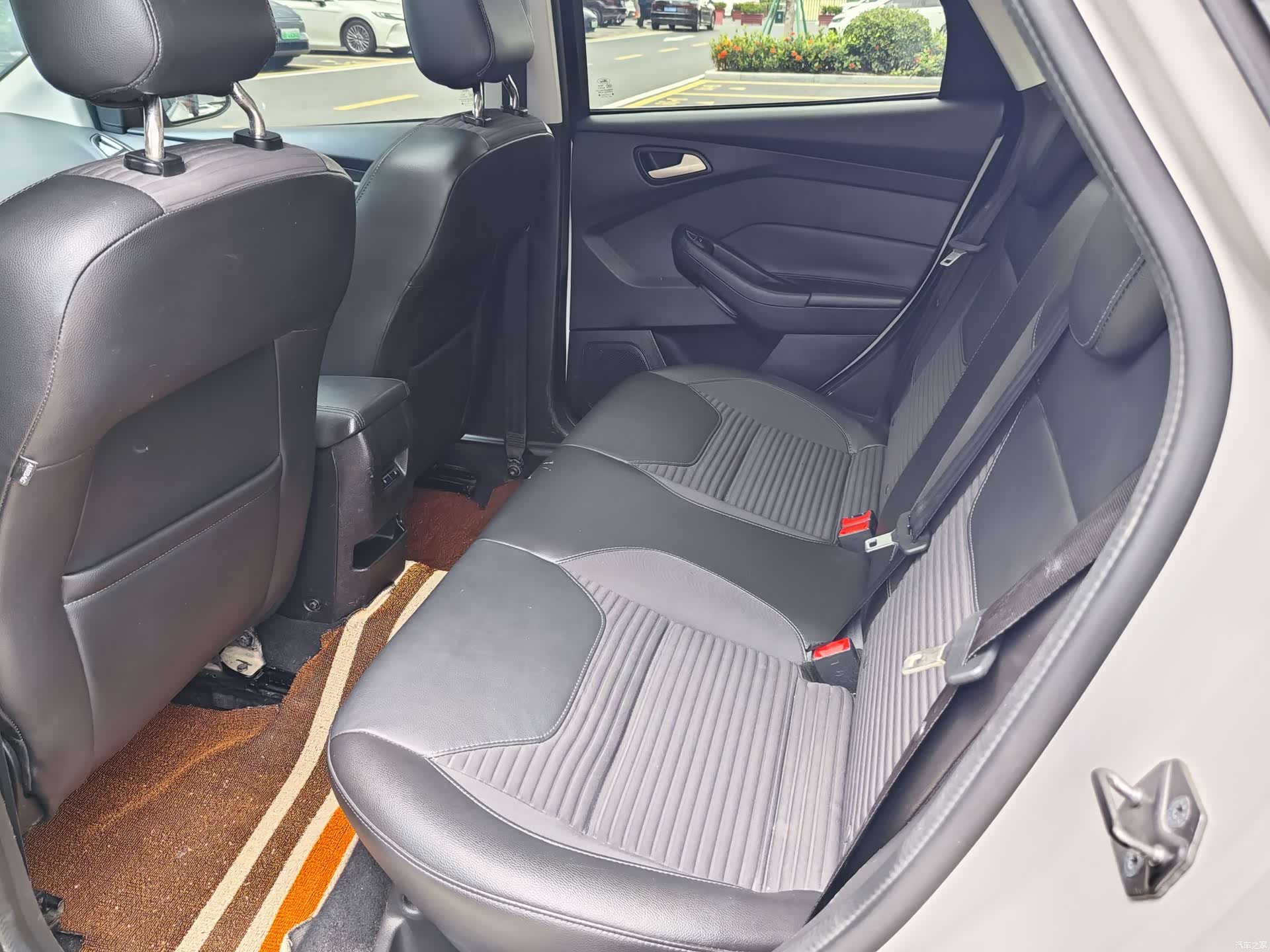 Ford Focus, 2017 16