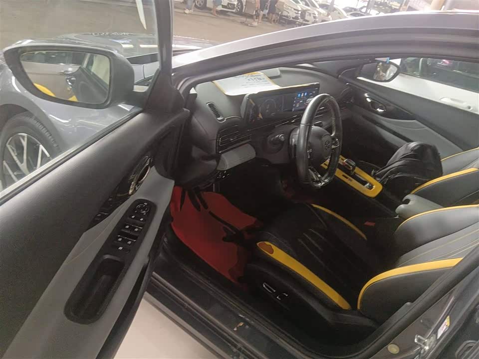 Trumpchi Shadow Leopard