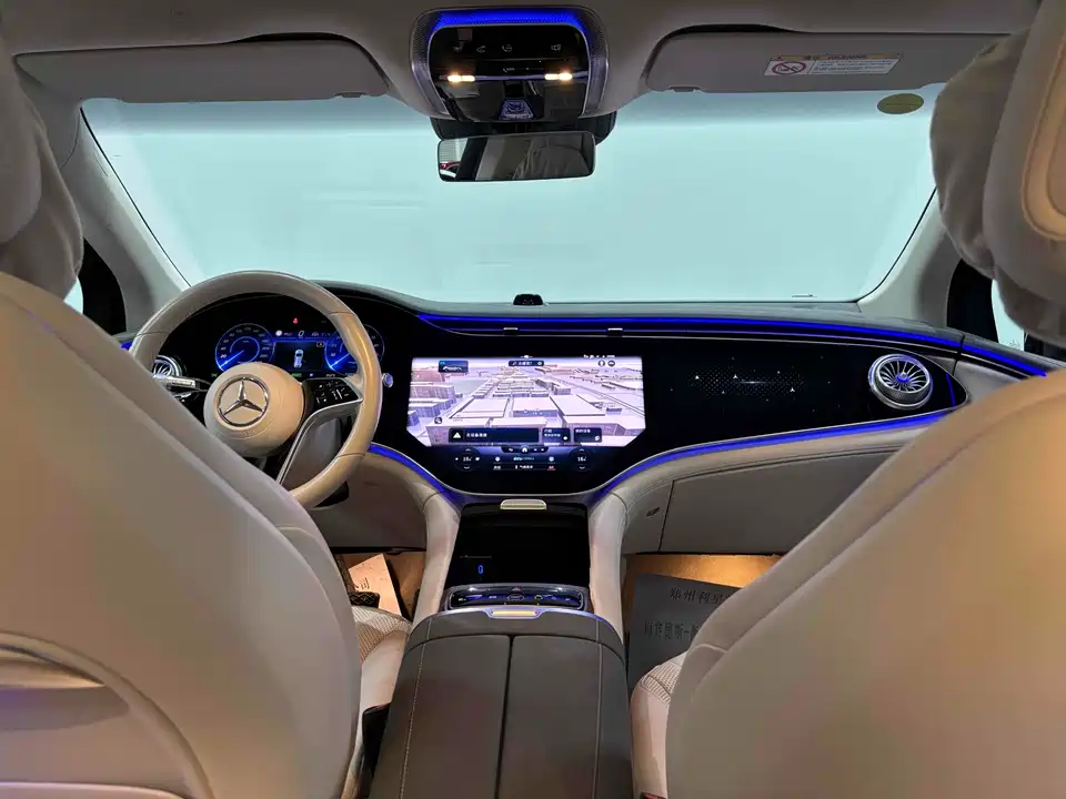 Mercedes-Benz EQS SUV