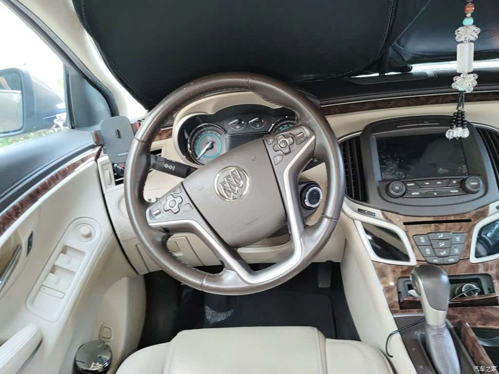 Buick LaCrosse, 2015 11