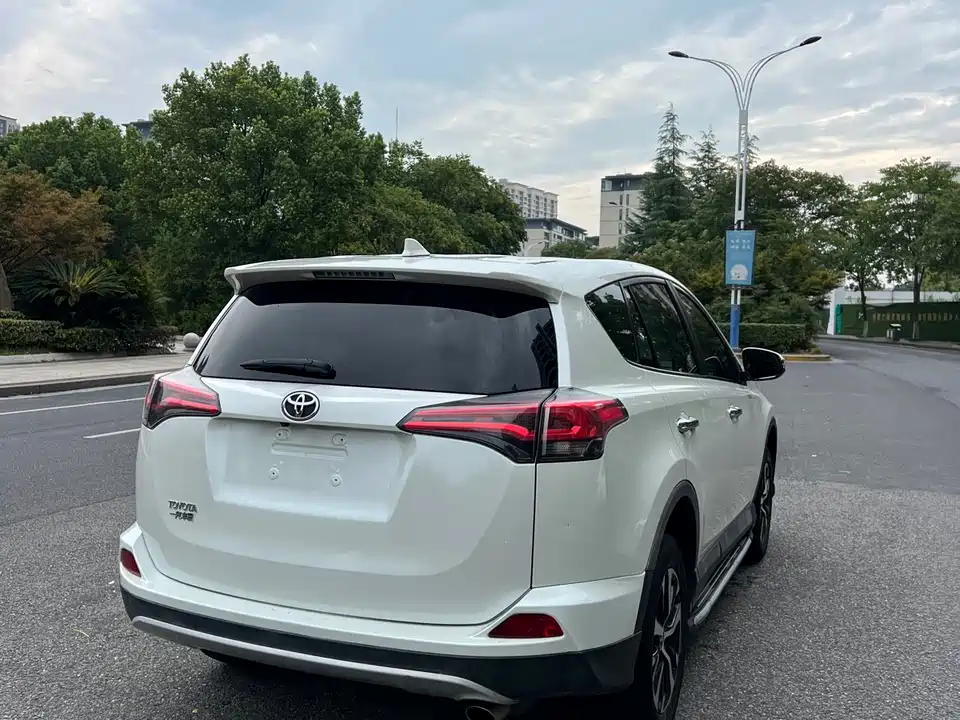 Toyota RAV4 Rongfang