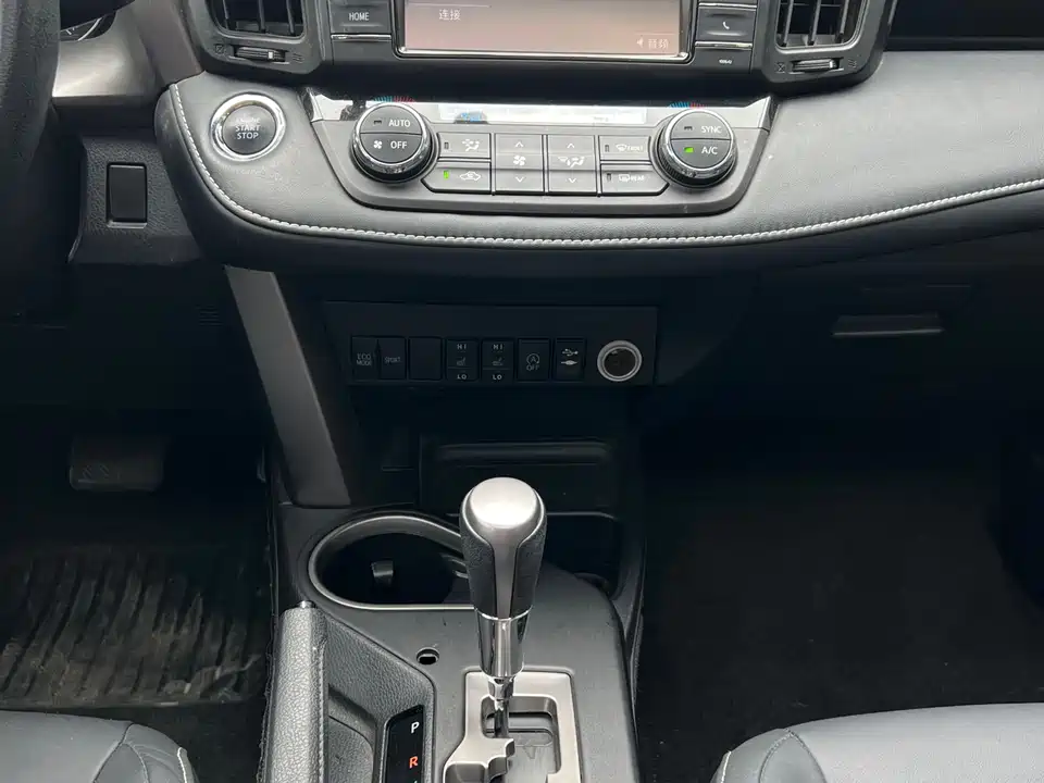 Toyota RAV4 Rongfang