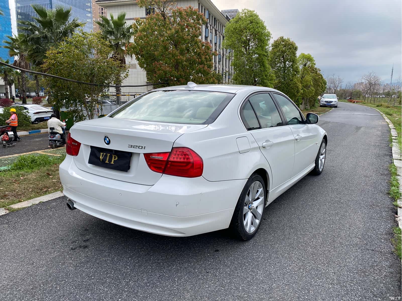 BMW 3 Series, 2011 8
