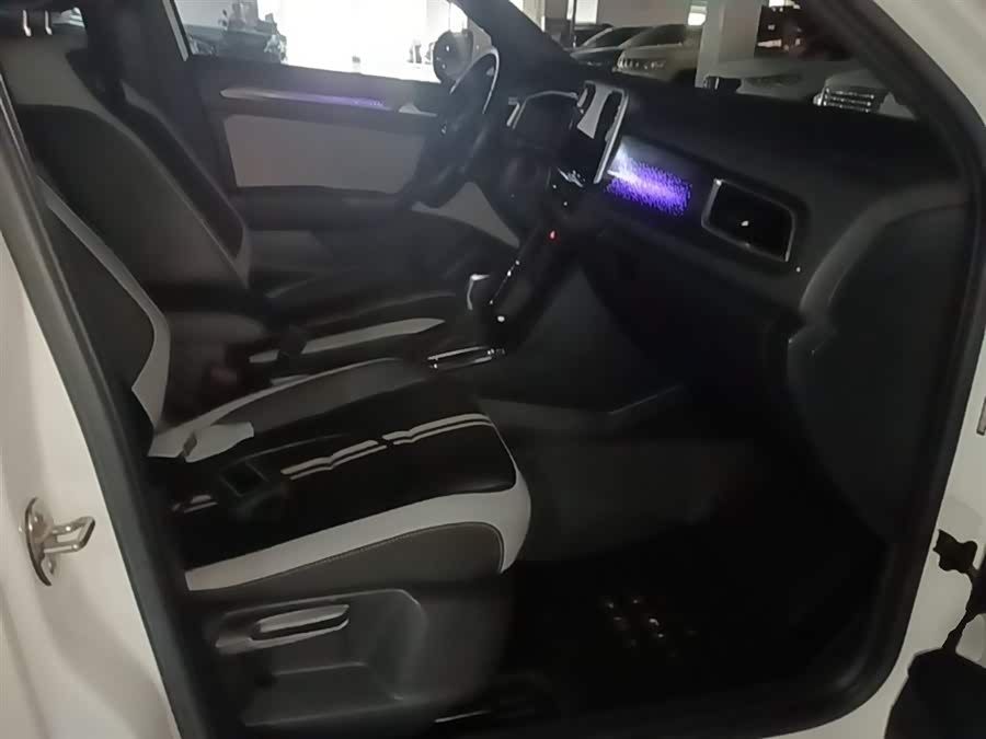 Volkswagen T-ROC 2023, фото 25