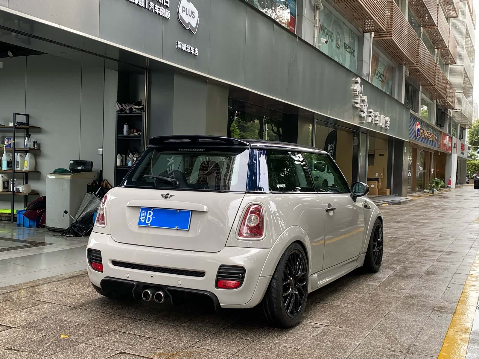 Mini Cooper, 2010 12