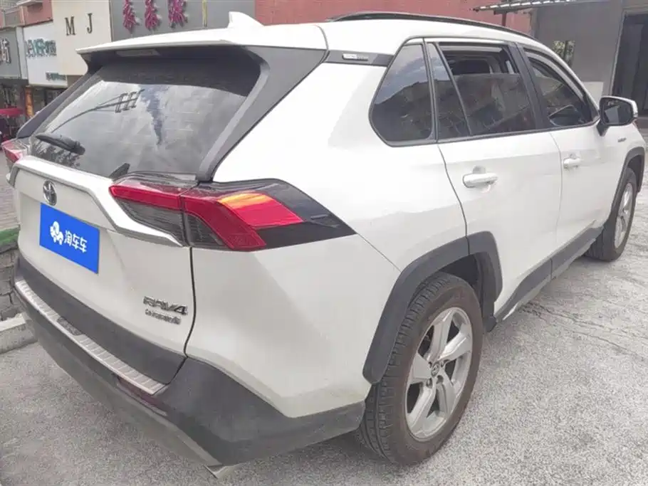 Toyota RAV4 Rongfang