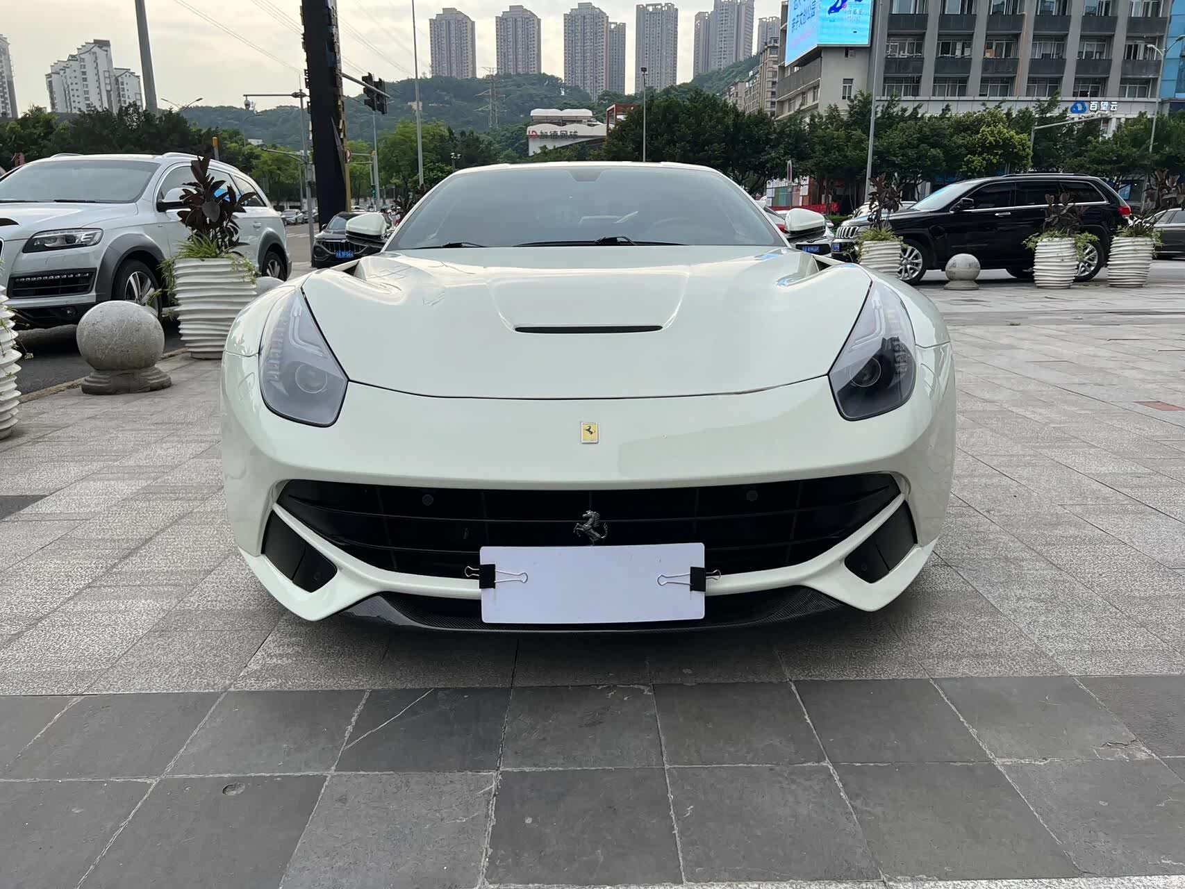 Ferrari F12ber, 2015 2