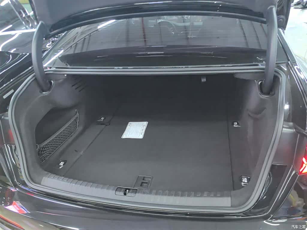 Audi A6L, 2020 19