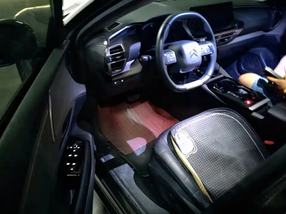 Citroen Versailles C5 X