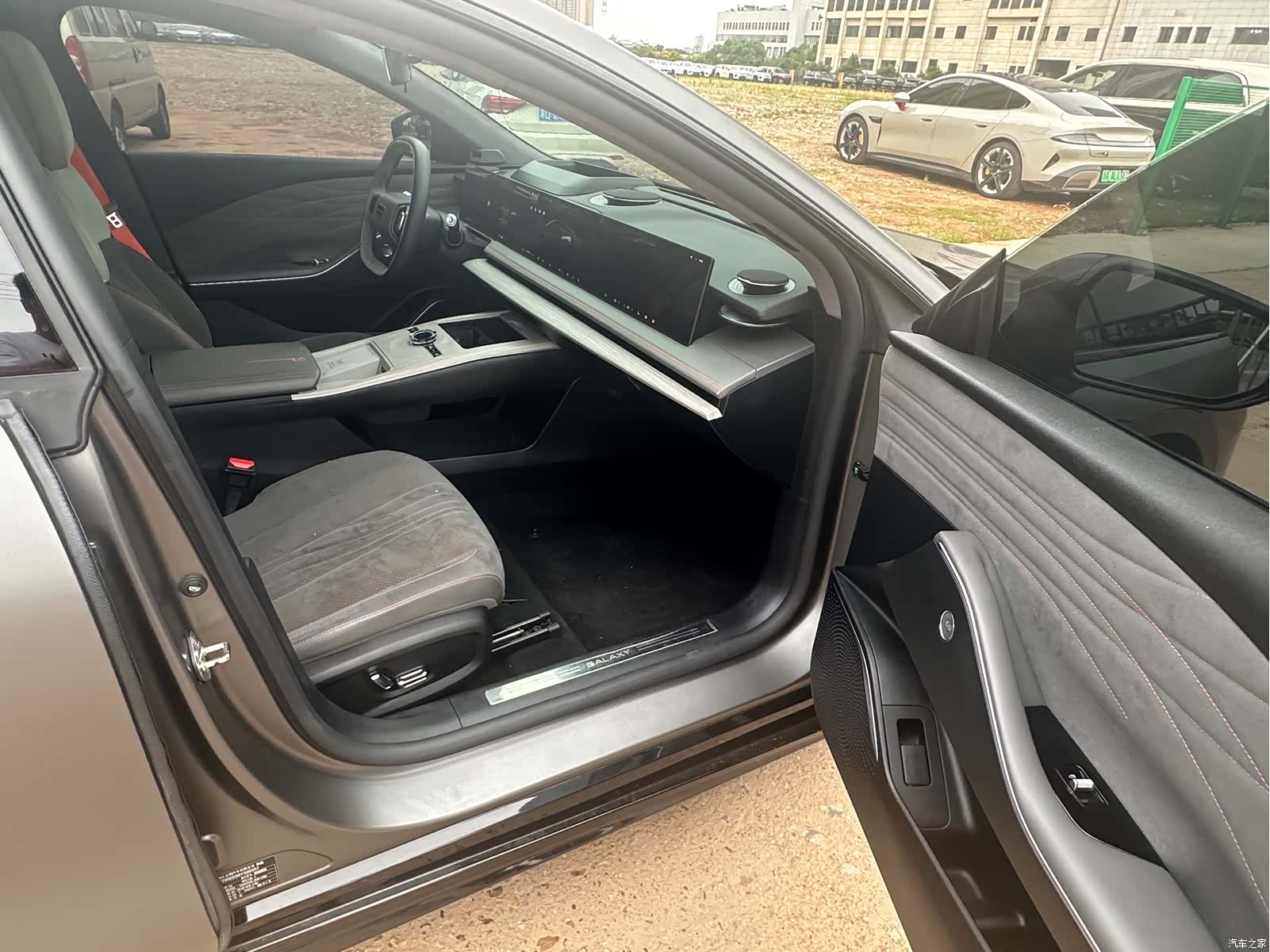 Geely E8, 2024 6