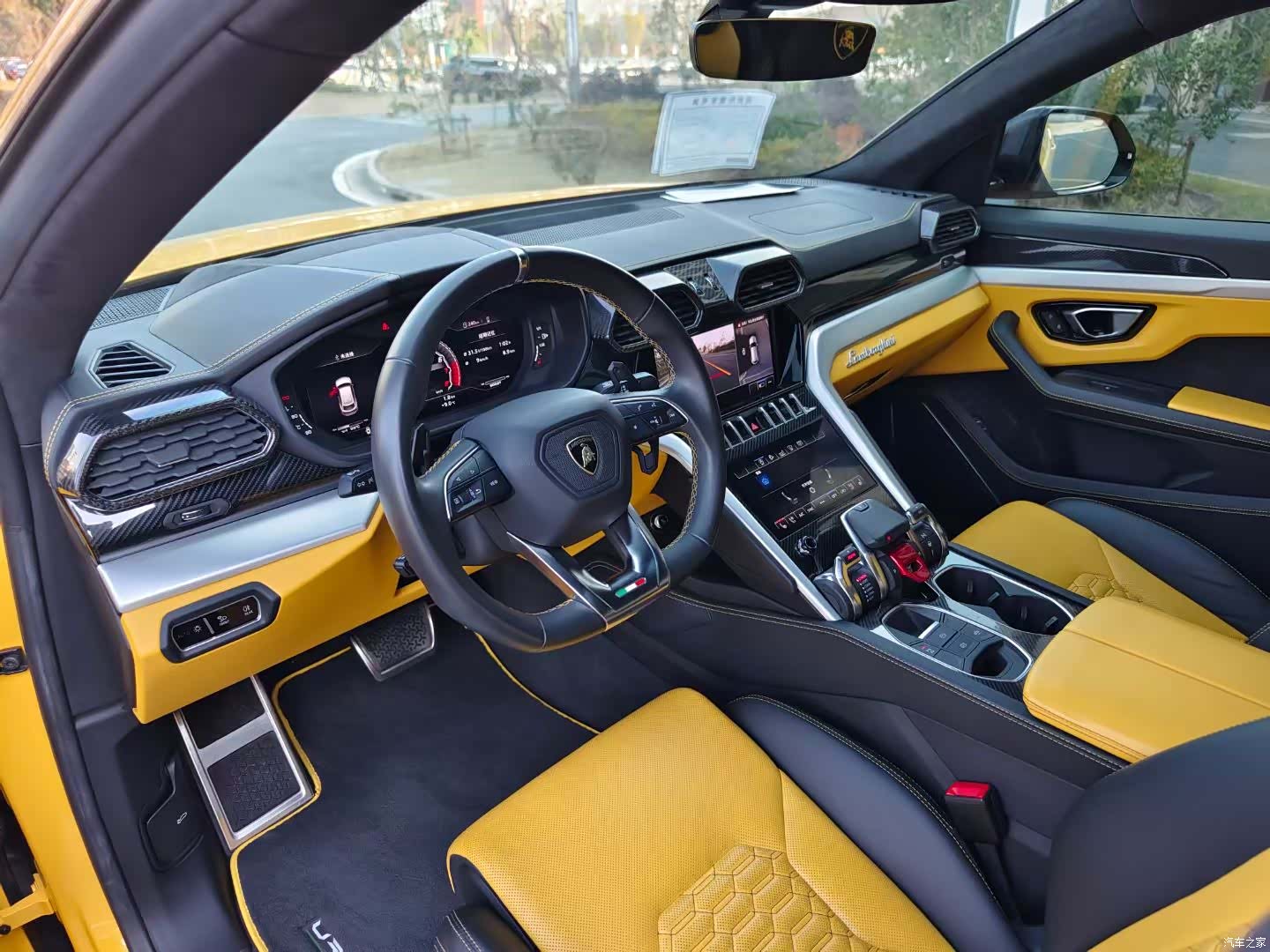 Lamborghini Urus, 2018 4