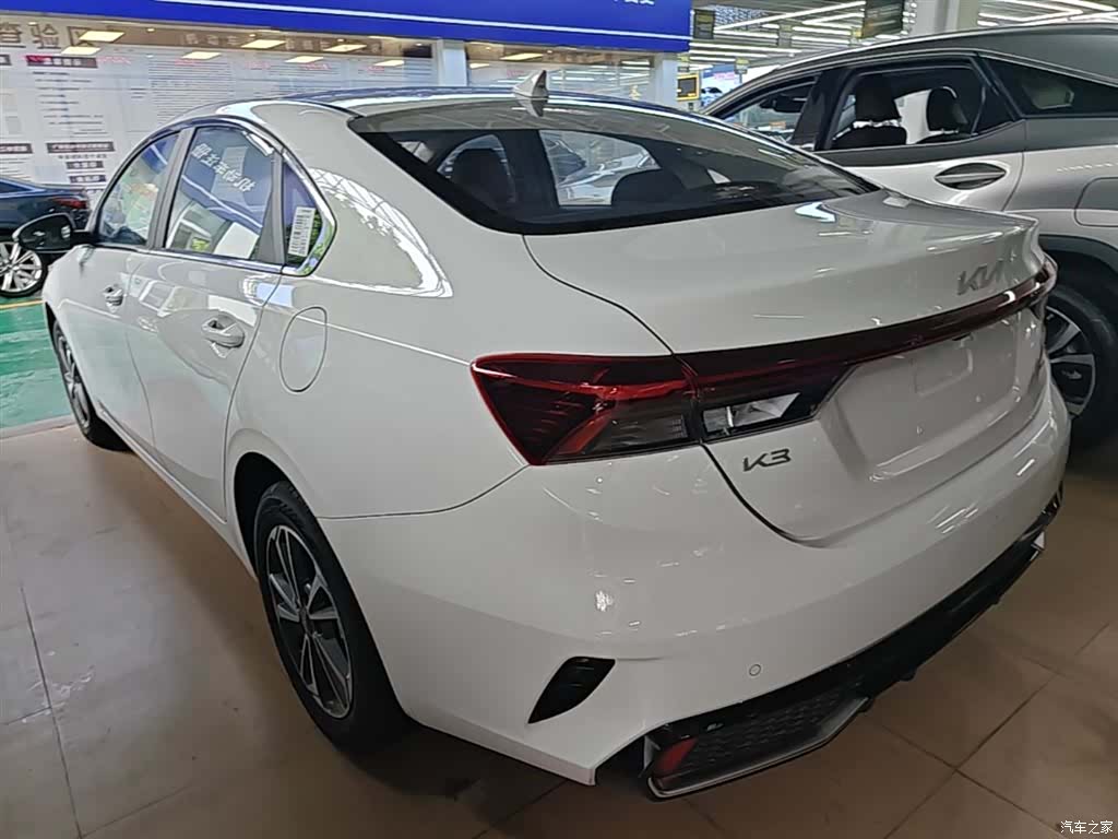 Kia K3, 2026 все фото