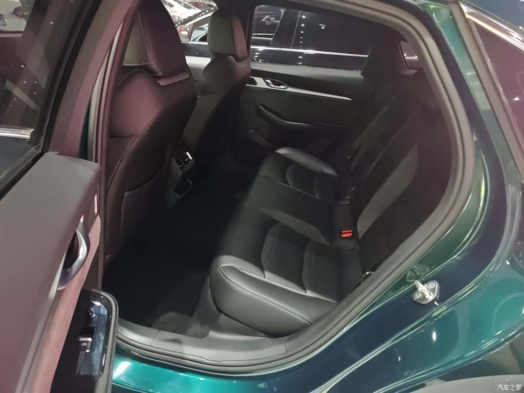 Geely Preface, 2022 11
