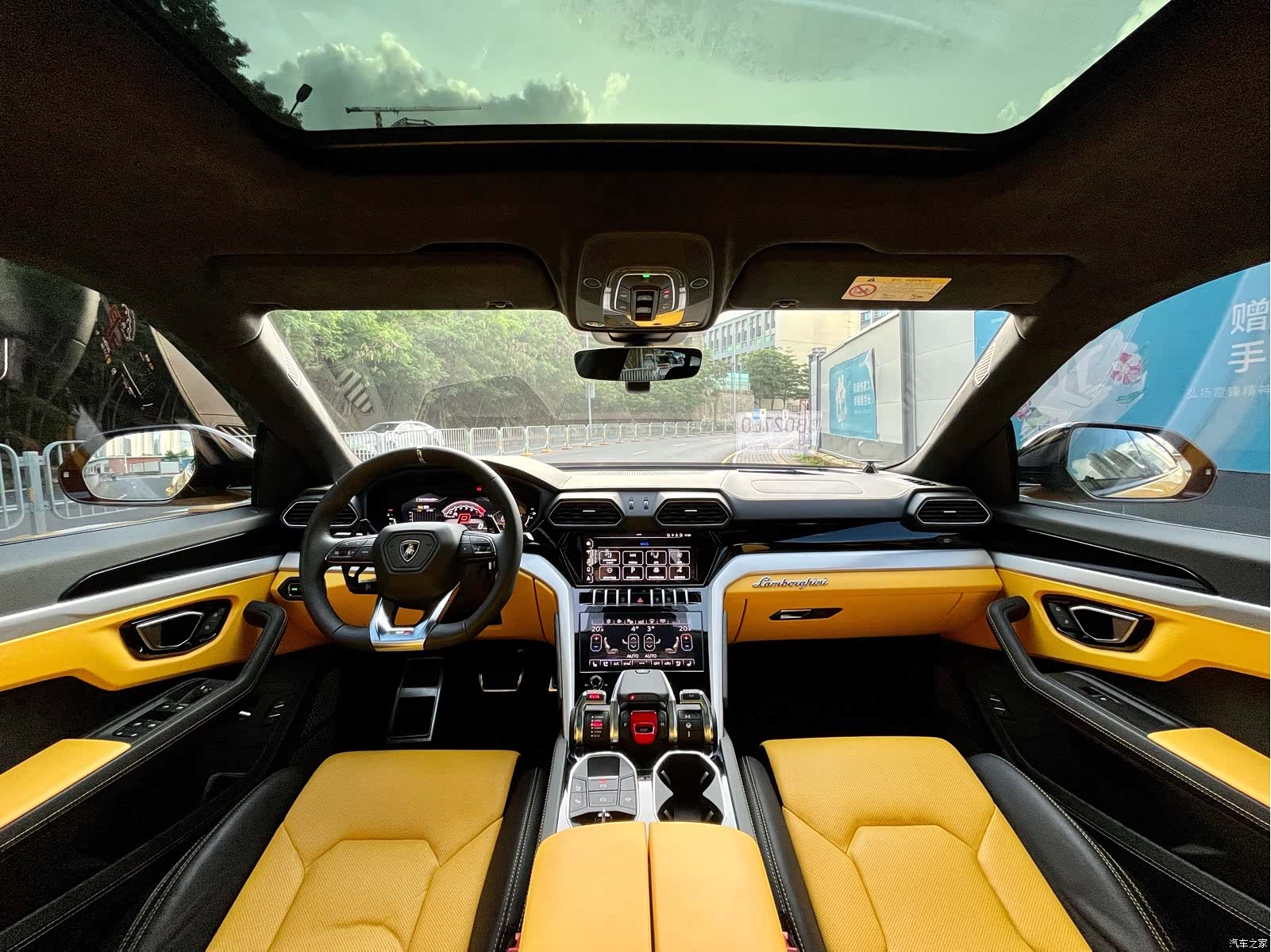 Lamborghini Urus, 2021 11