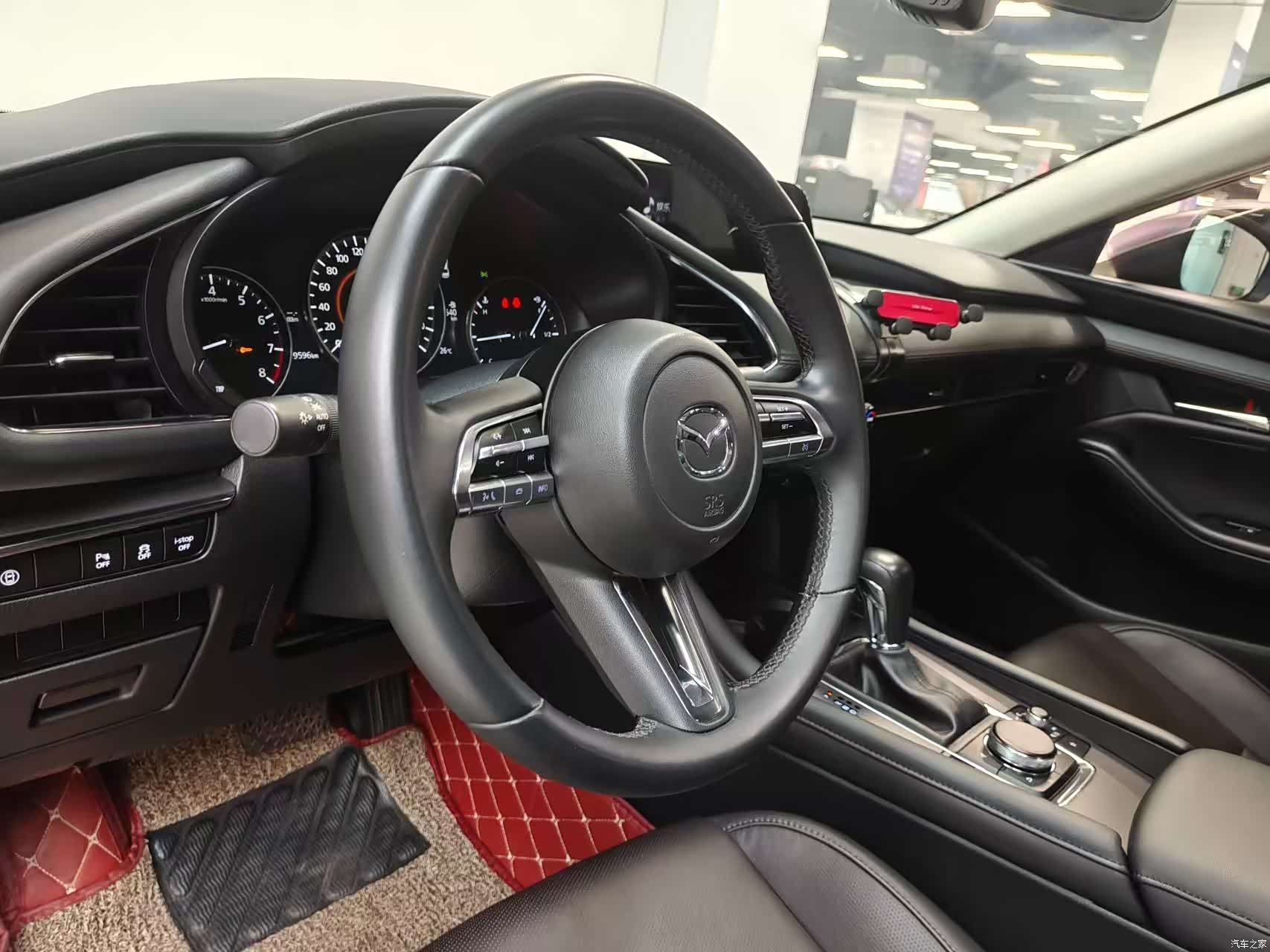 Mazda Mazda3, 2021 13