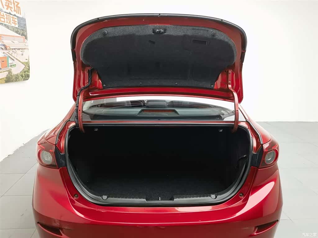 Mazda Mazda3, 2016 16