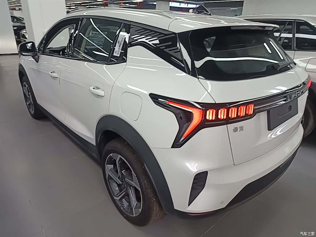 Lynk & Co 02, 2025 все фото