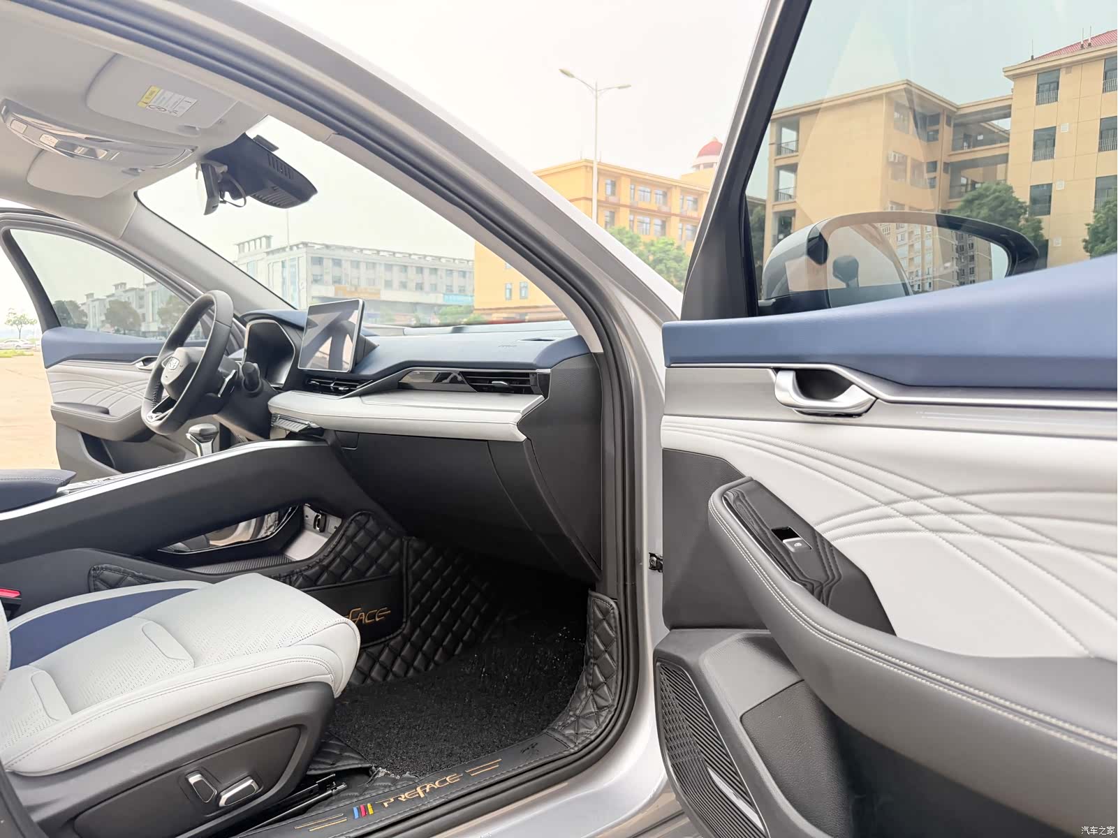 Geely Preface, 2021 15