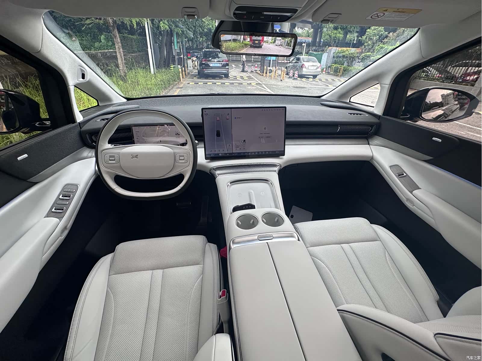 Xpeng X9, 2024 36