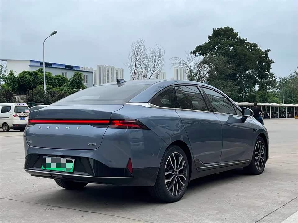 XPENG P5