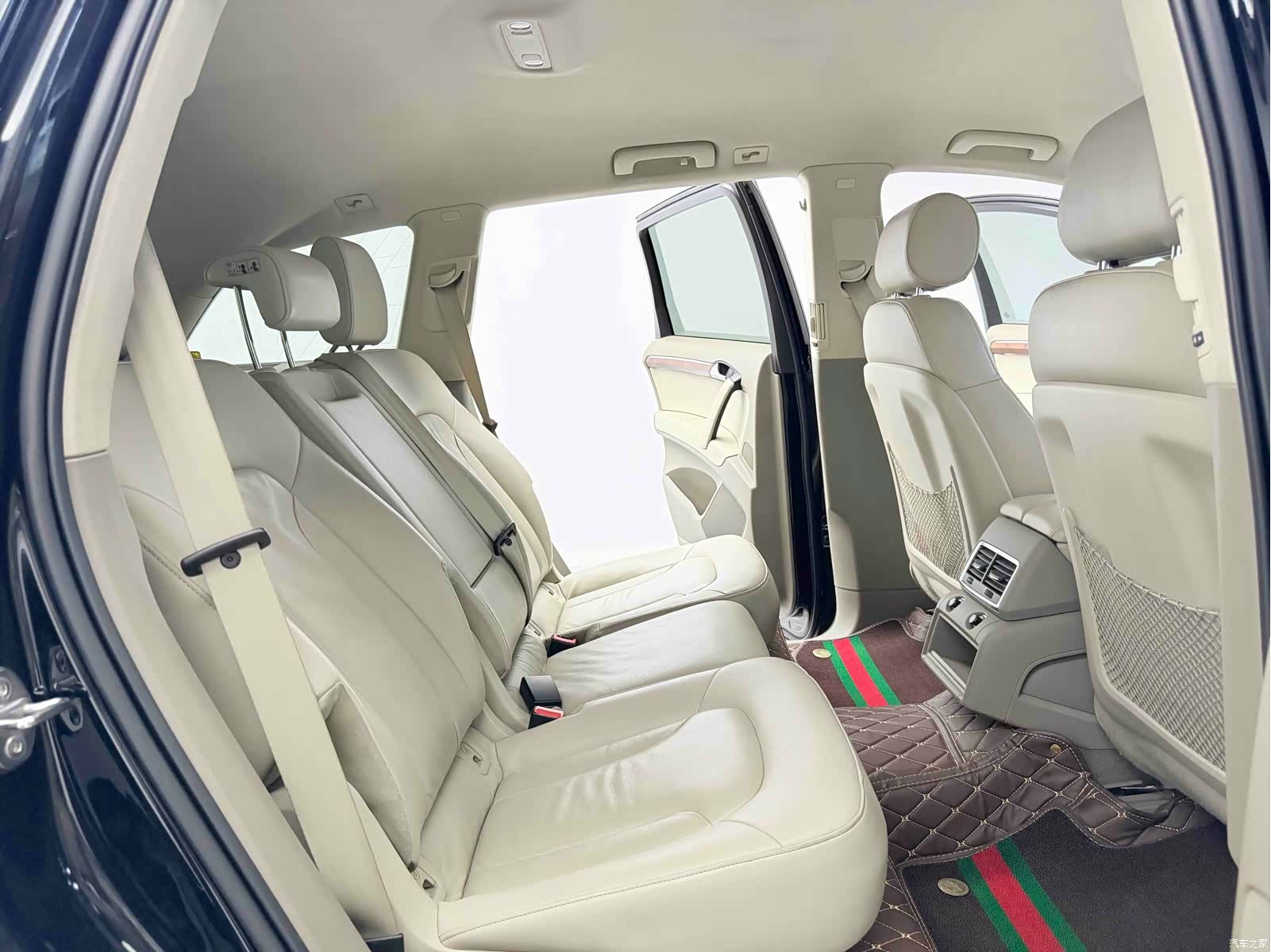 Audi Q7, 2014 9
