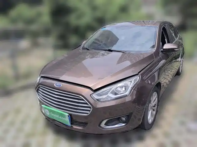Ford Focus 2015 — купить из Китая под заказ