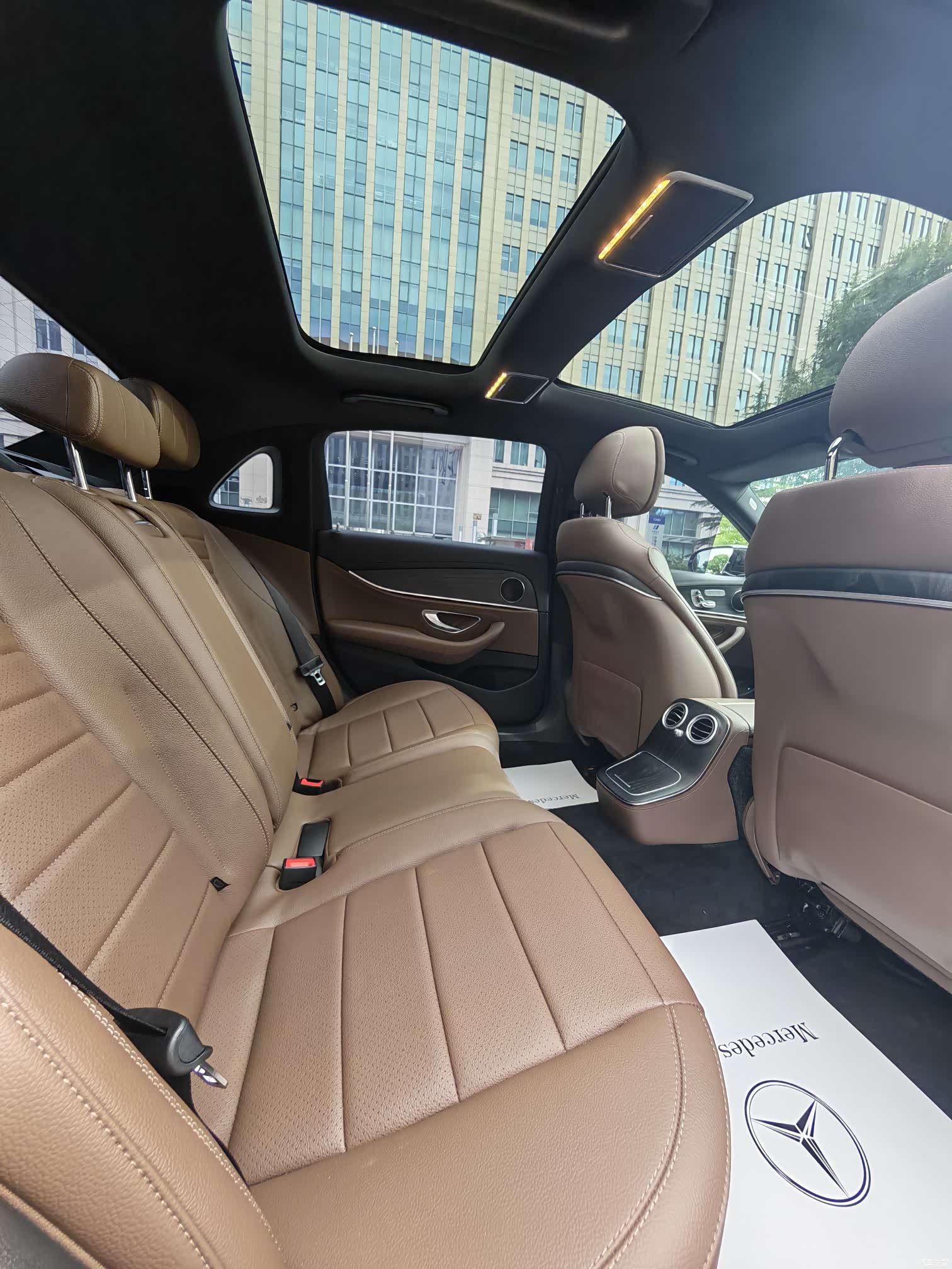 Mercedes-Benz E-Class, 2023 10