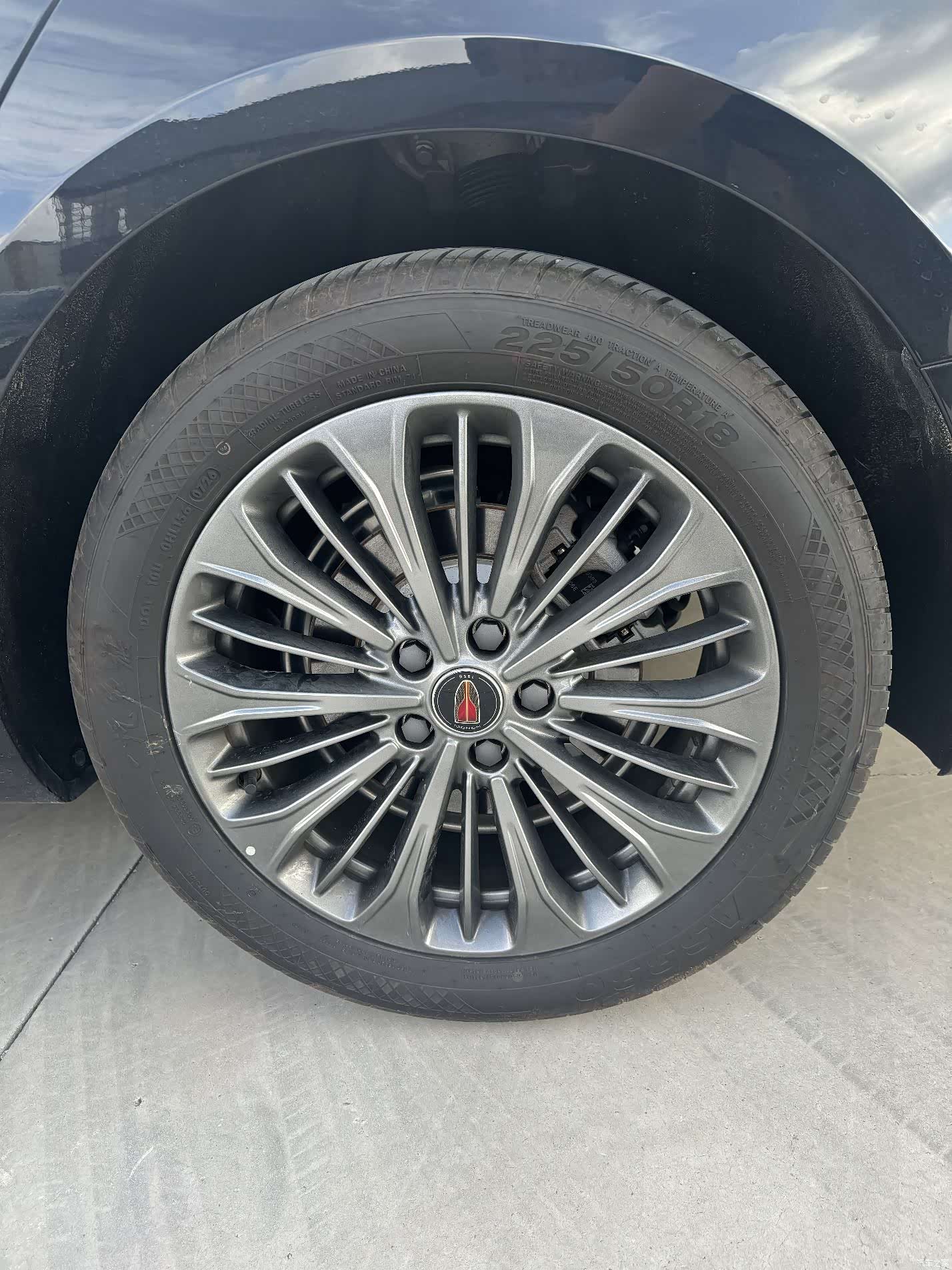 Hongqi H5, 2026 17