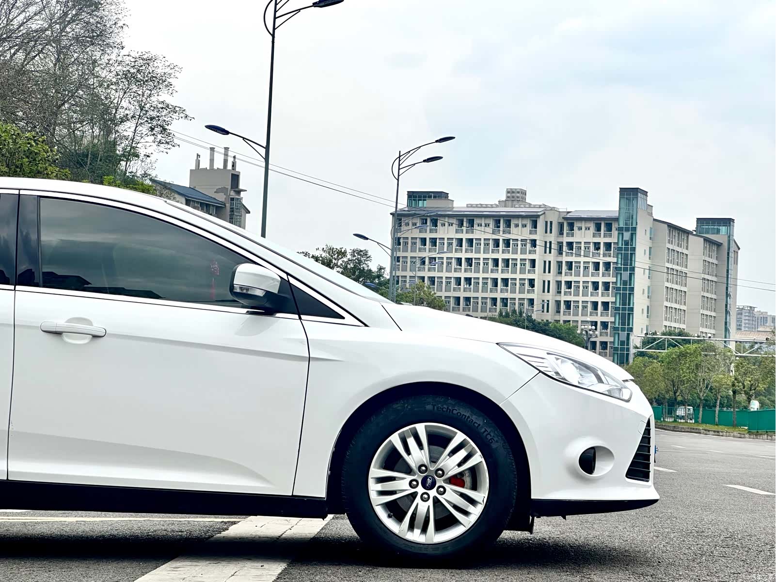 Ford Focus, 2014 9