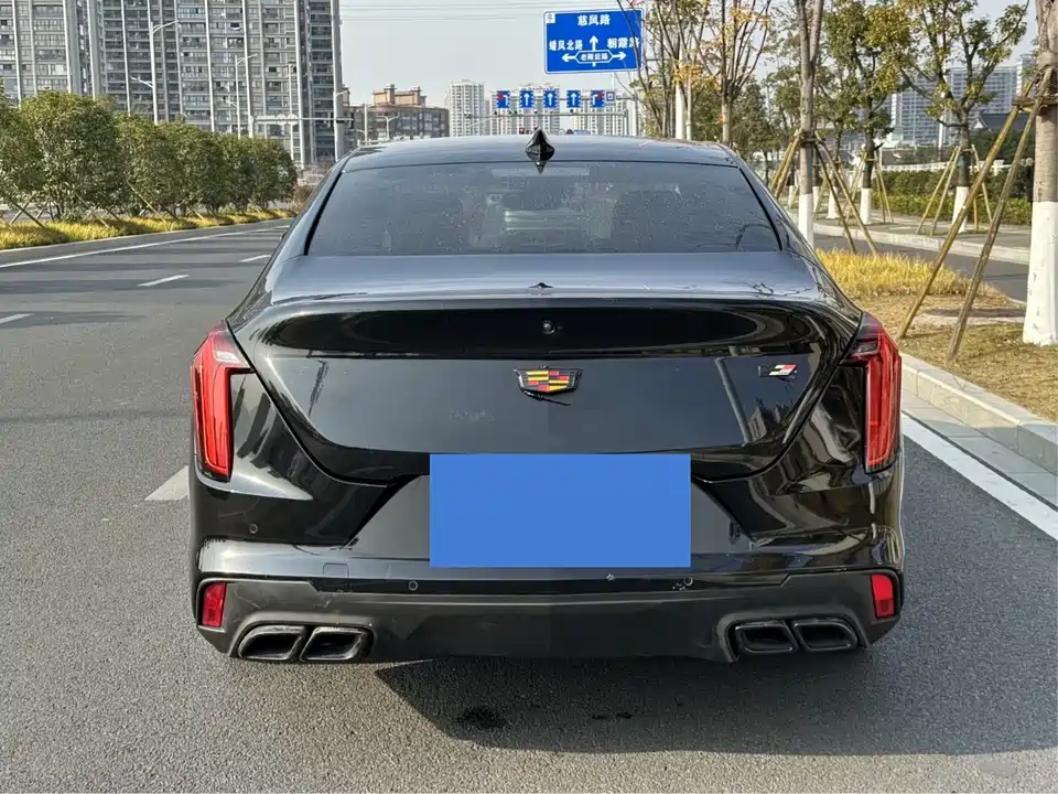 Cadillac CT4