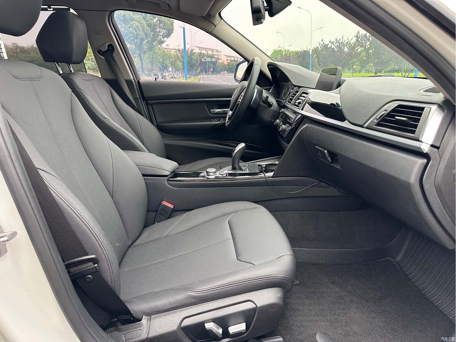 BMW 3 Series, 2017 16