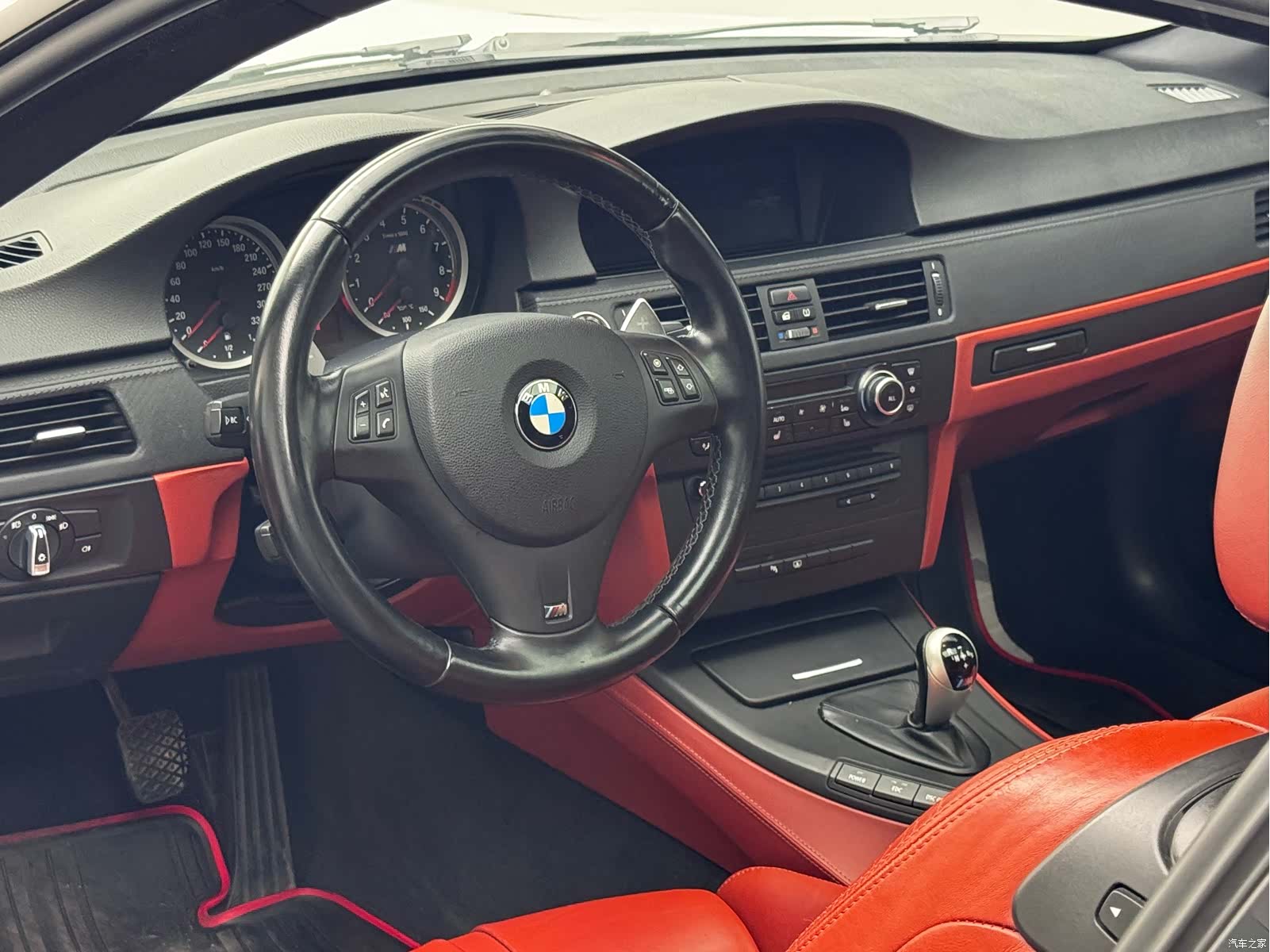 BMW M3, 2011 15